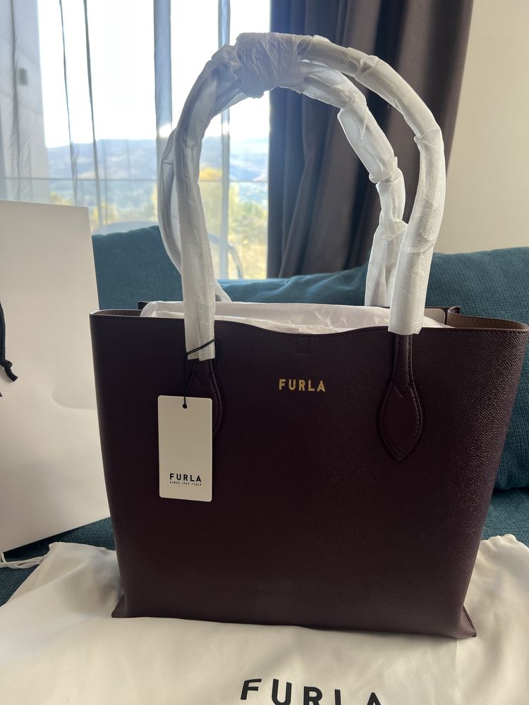 FURLA ERA SYRAH.100%оригинал,със сериен номер.L размер.Нови