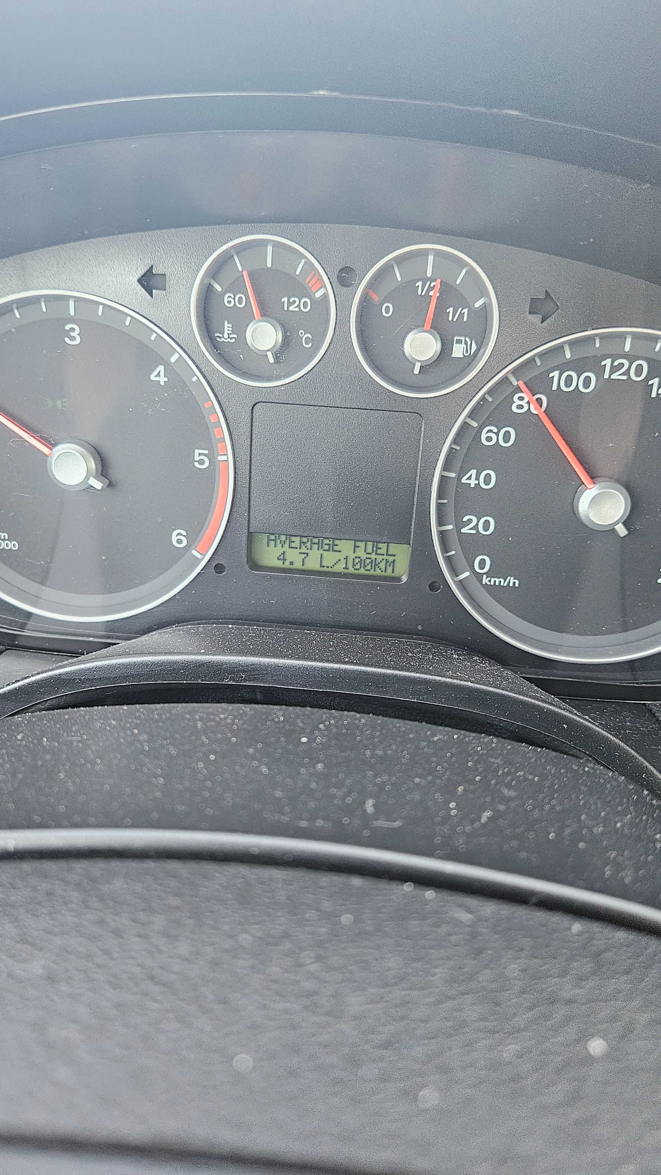 Продавам Форд Фокус 2006 1.6 дизел 109коня hdi