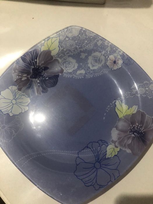 Продам тарелки 15 штук
