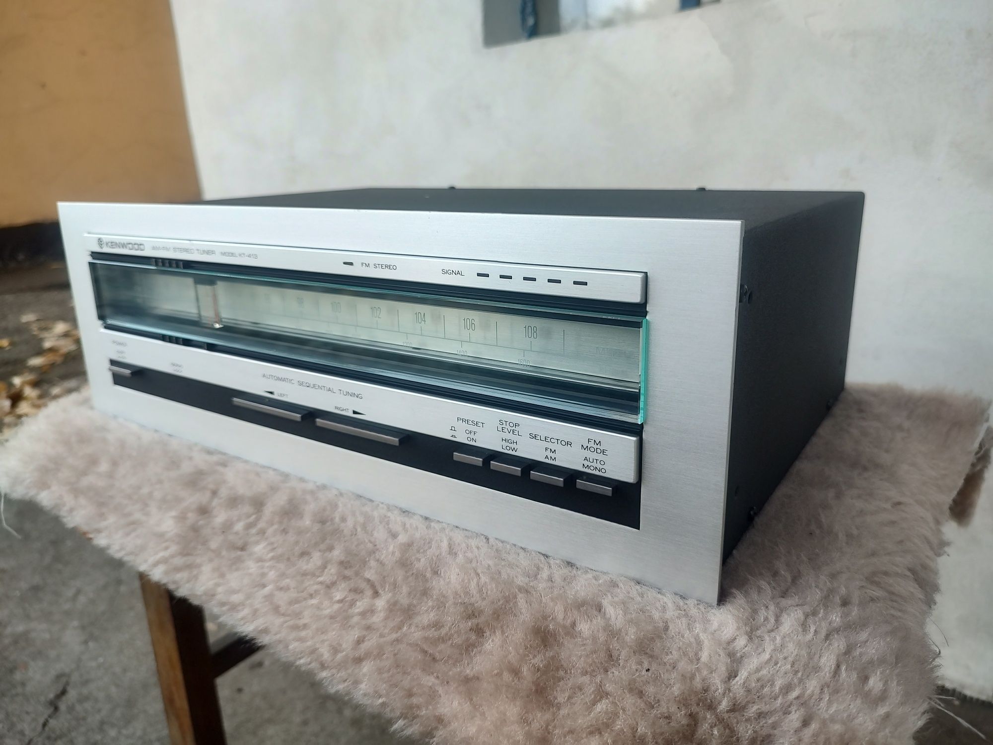 Kenwood KT-413 AM/FM Стерео Тунер