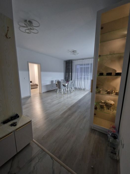 Vând apartament nou