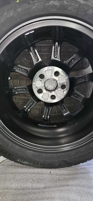 Toyota Yaris 4бр Гуми GY UGPerf3 и Лети Джанти 10 спици 185/65R15 OEM