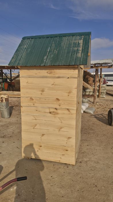 Туалет дерево сосна