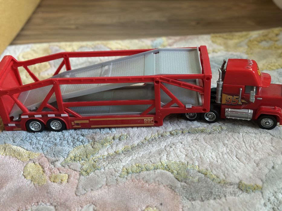 Играчки Disney Cars и други