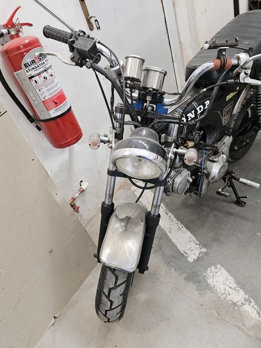 Scuter moped cu schimbător de viteze Honda  49 cc