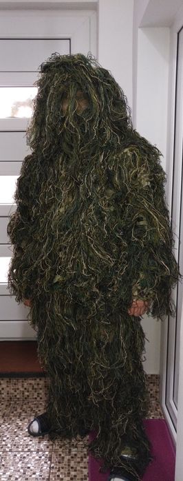 Vând costum camuflaj SNIPER