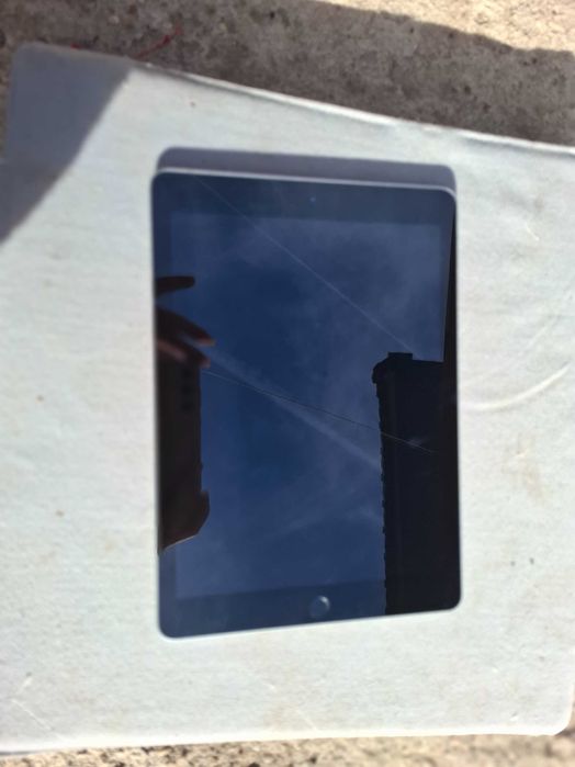 Vand tableta pentru mai multe detalii