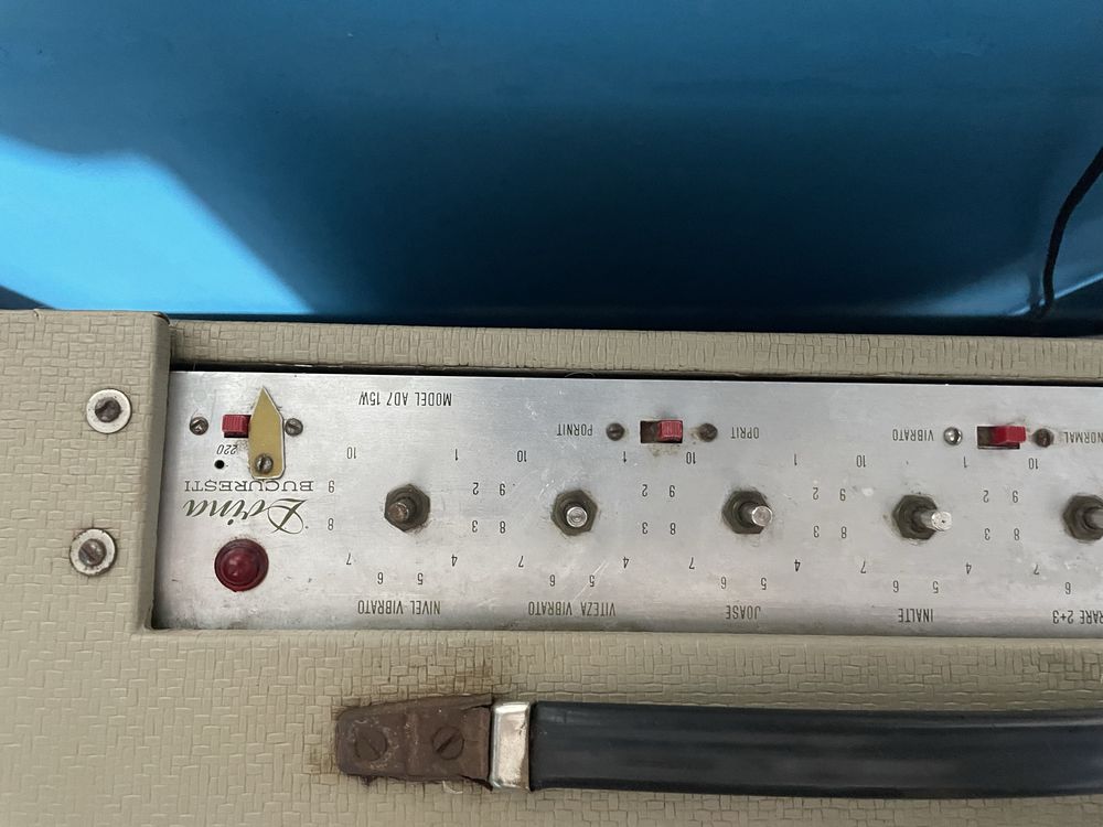 Doina Concert AD7-15W Amplificator Lampi Combo Chitara Electrica