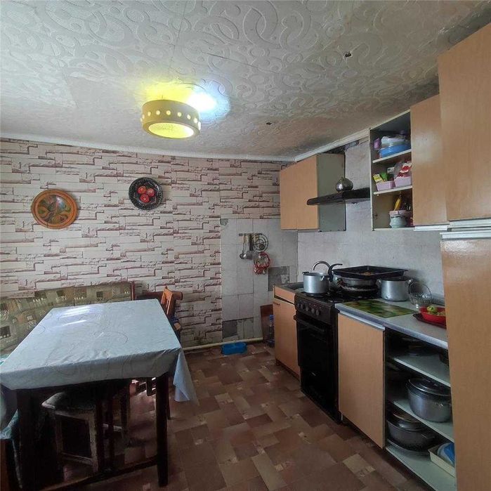Продаю 4х комн. дом из кирпича, по ул. Аль- Фараби.