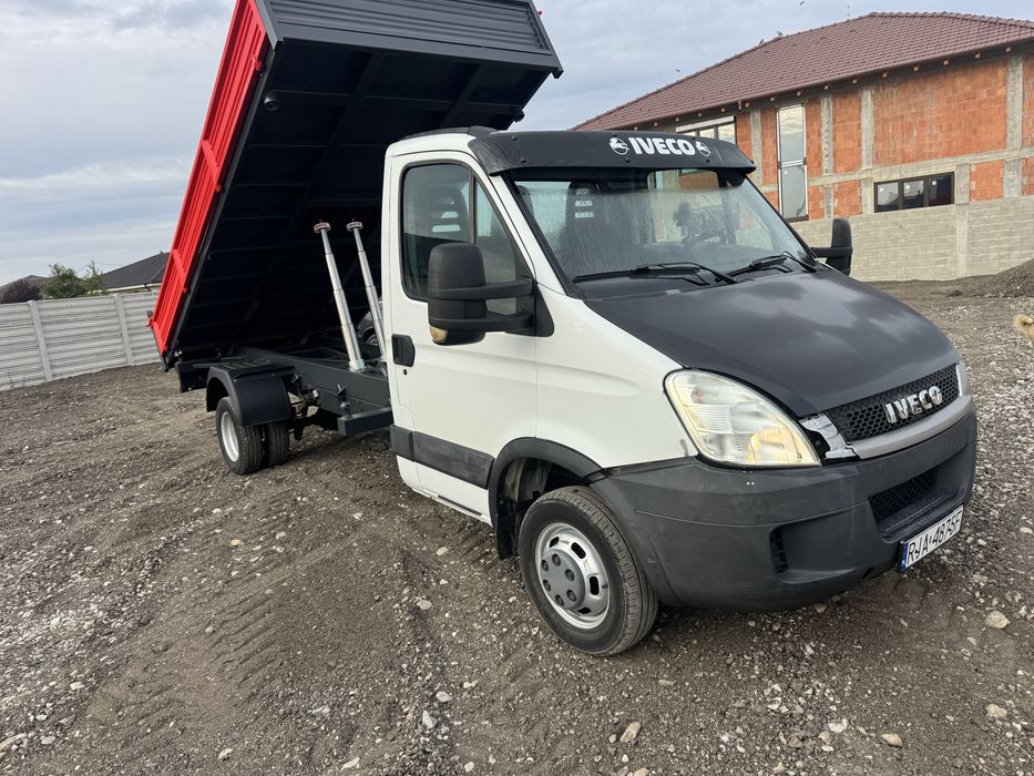 Iveco basculabil cu 2 cilindri pe 3 parti