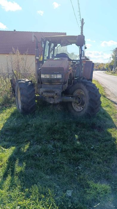 Vand tractor Case MX 90 cu suporti de incarcator