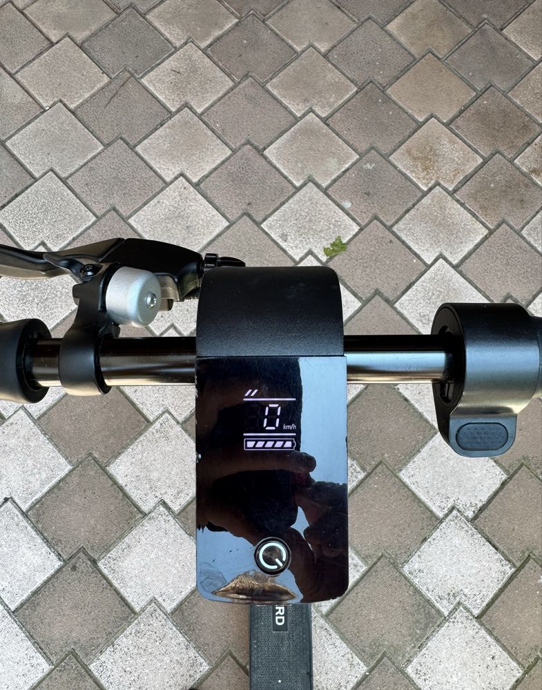 Alucard CS-710 Сгъваем Електрически Скутер С Две Колела