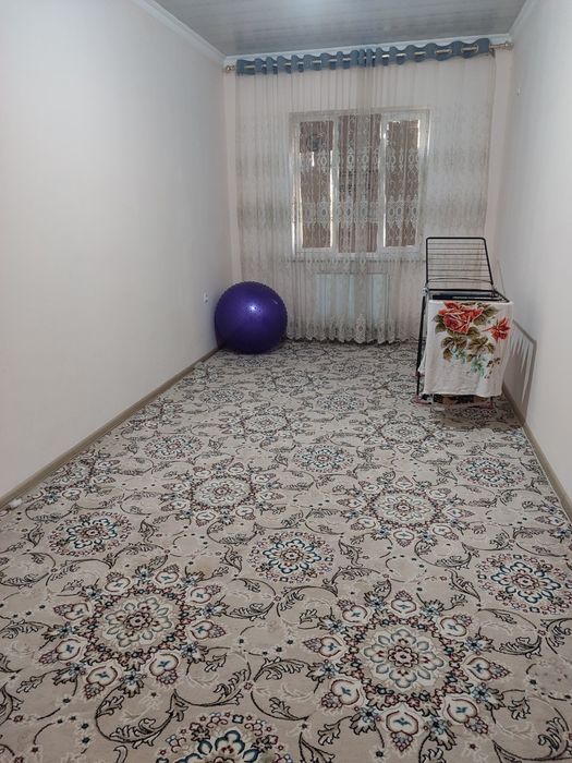 2022-y qurilgan 3 xona 4-qavat 5-qavatli kvartira sotiladi