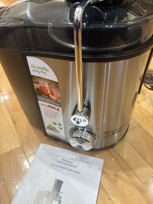 Продавам сокоизтисквачка Rohnson R-439