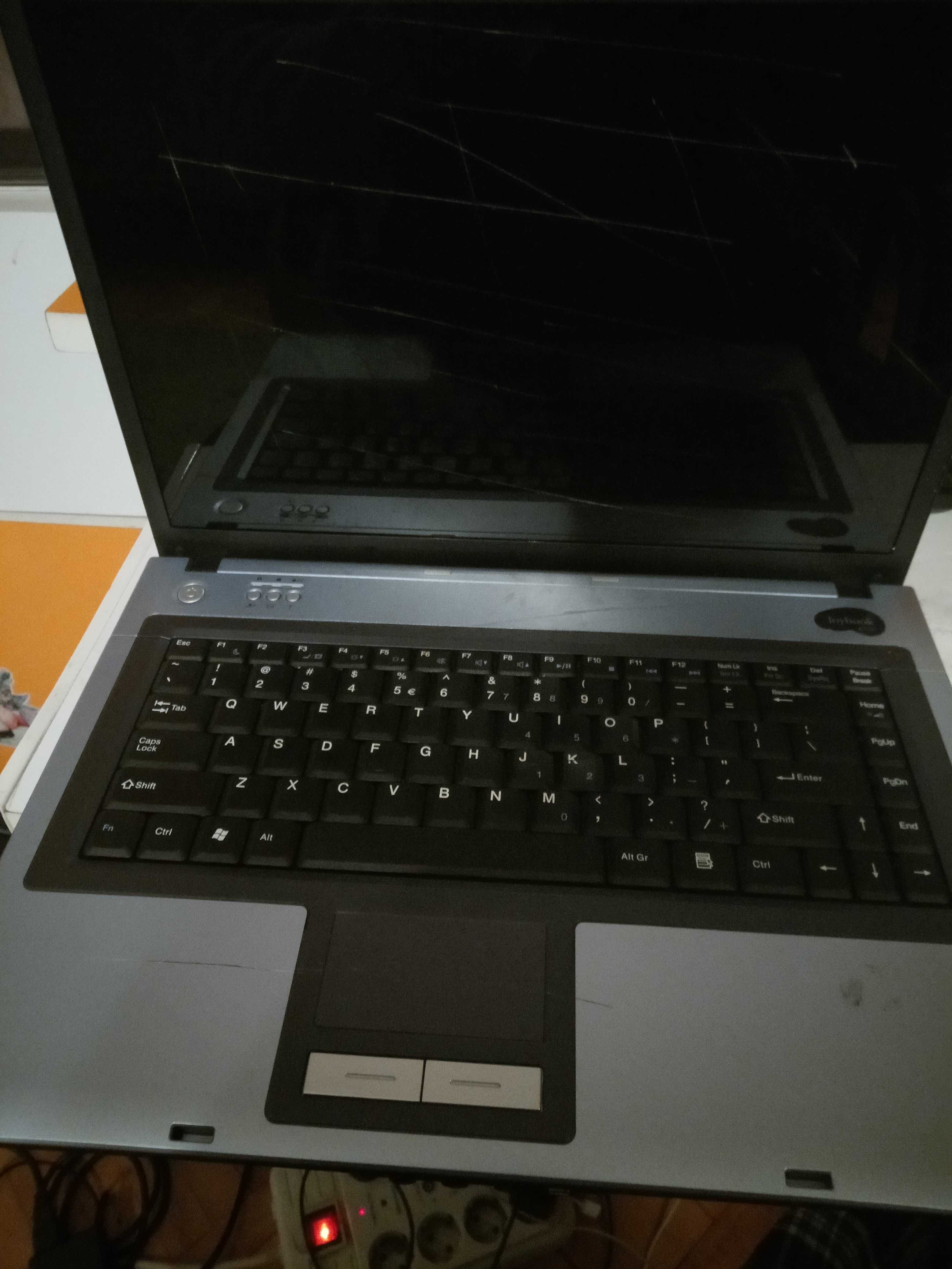 Laptop Benq r55v pentru piese sau rabla