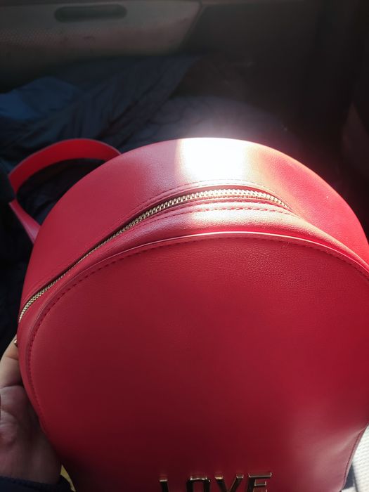 Love moschino дамска раница