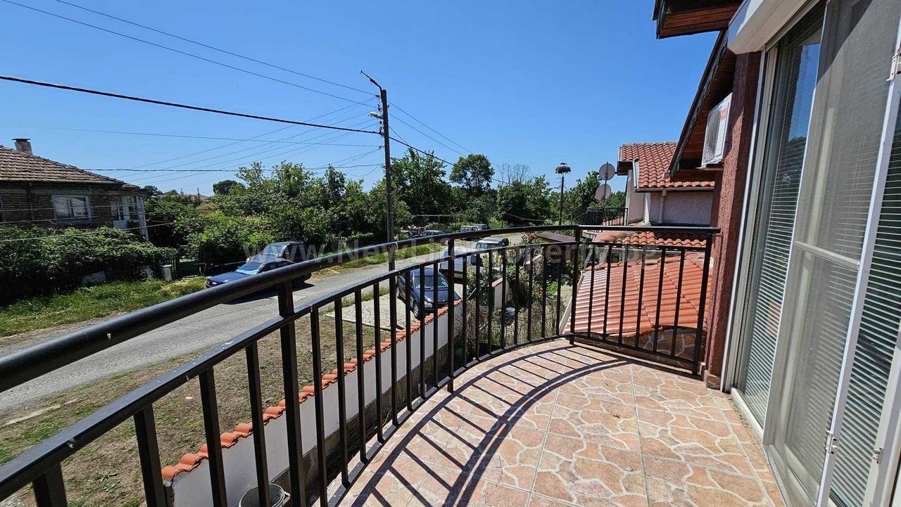 Продава се Къща в с. Тръстиково, Област Бургас - 205 кв.м за 1098 €/кв.м - Снимка #14