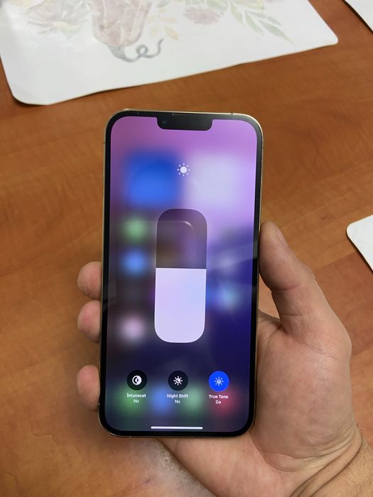 Iphone 13 Pro Max gold