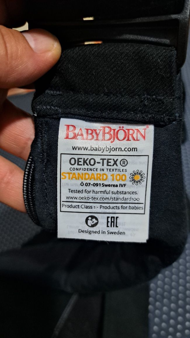 Marsupiu BabyBjorn ONE impecabil