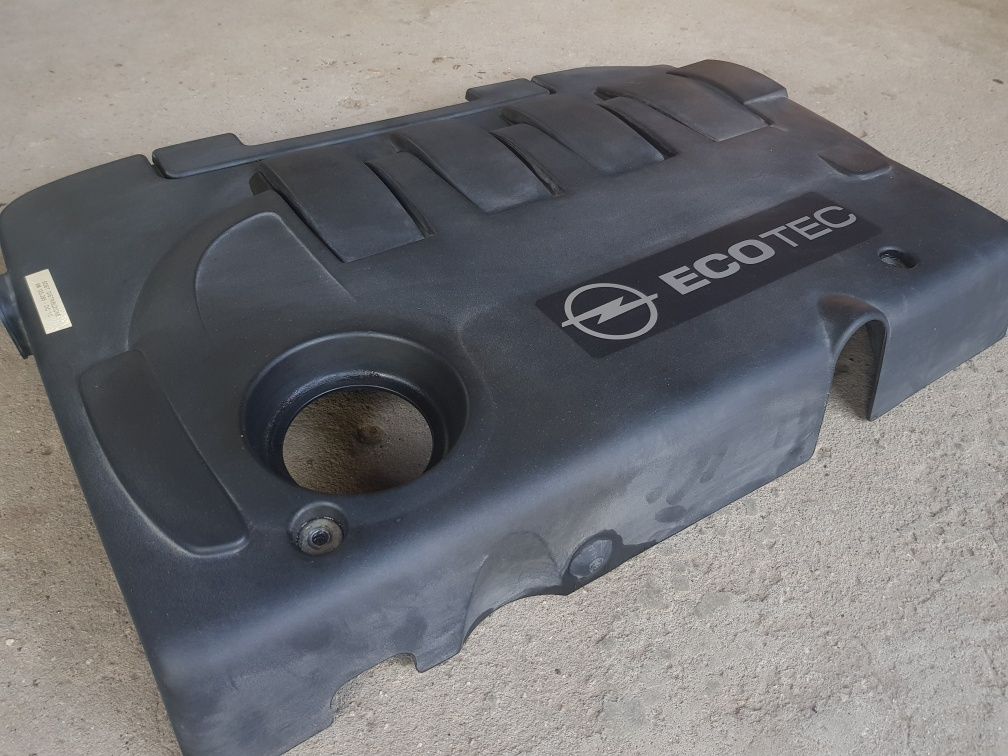 Предпазна кора за двигател от Opel Astra H 2006