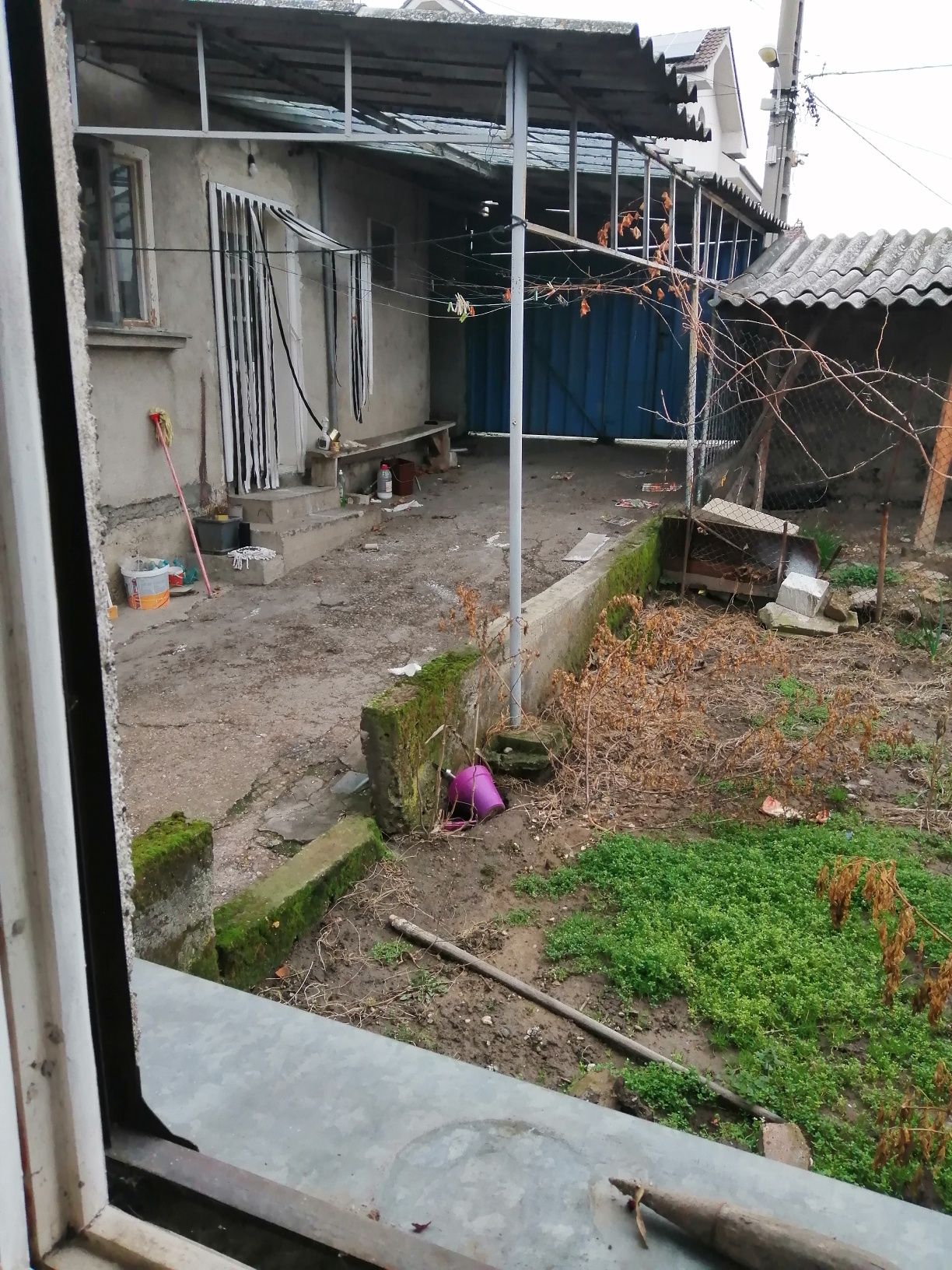 P.F.Vand Urgent! casa 3 camere in Oradea singur in curte,acces auto,60