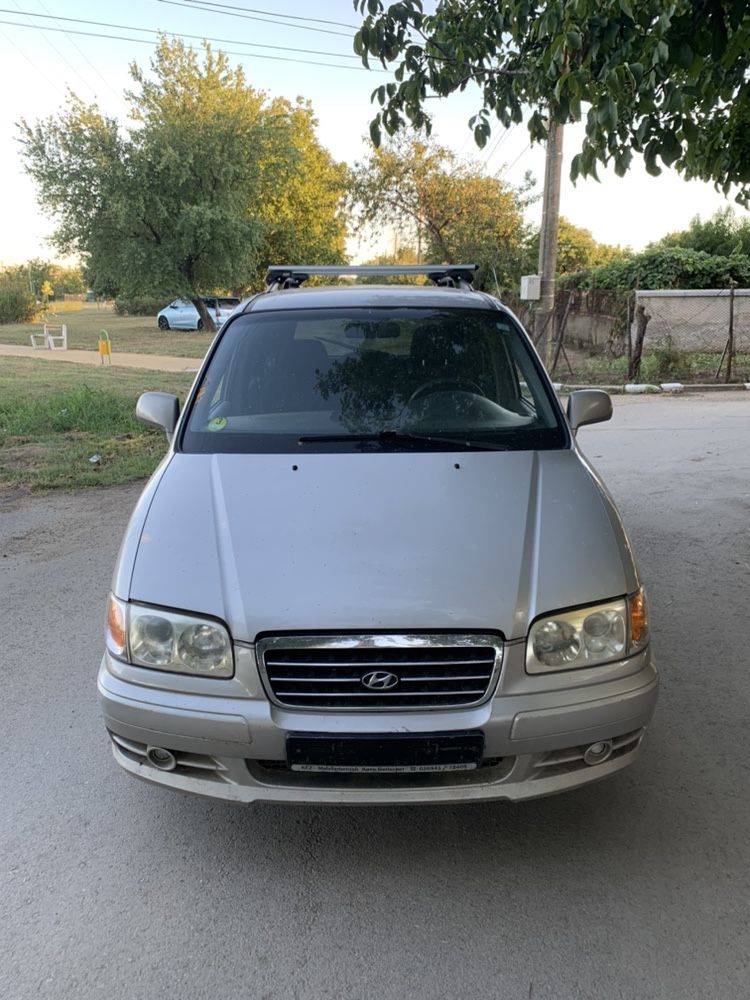 Hyundai Trajet 2.0 CRDi на части