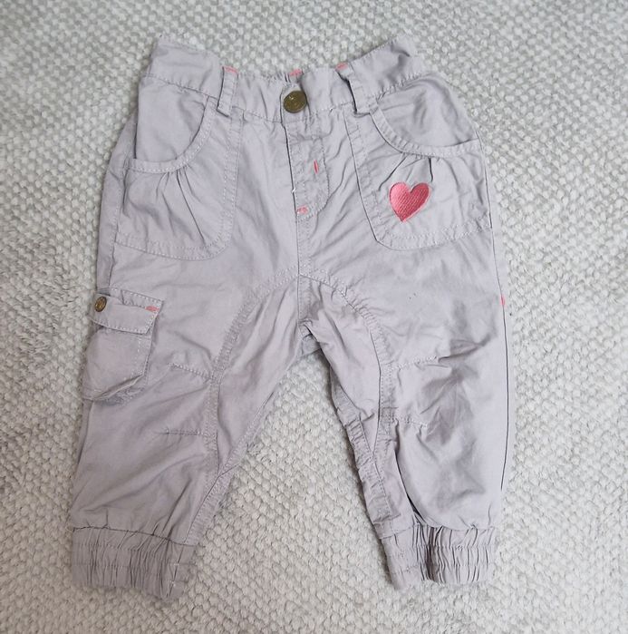 Mothercare set pantaloni+ 2 bluzite 6-9 luni