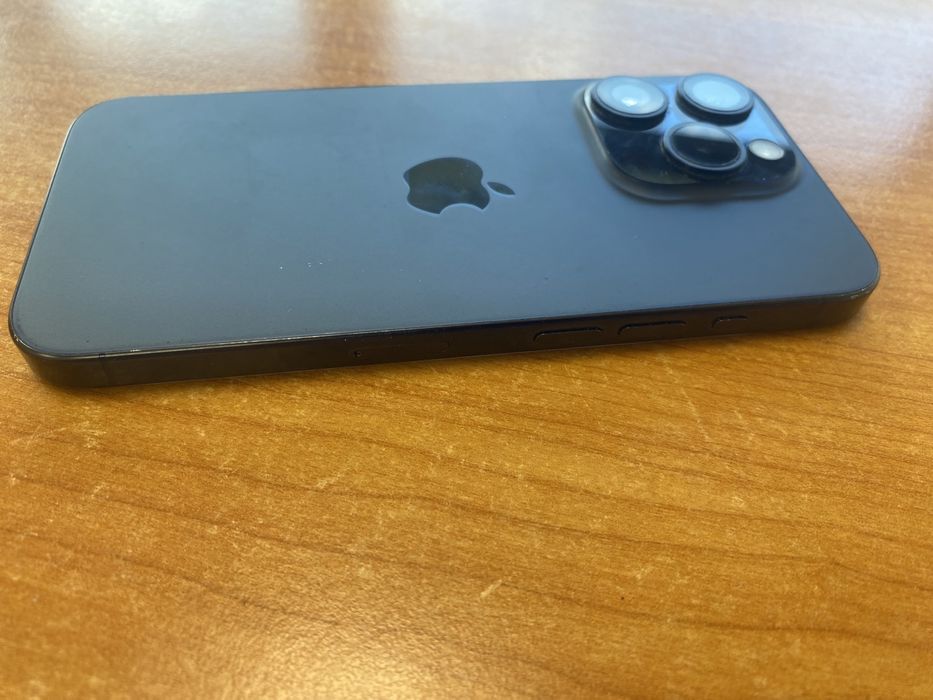 Iphone 15 Pro black 128Gb la cutie