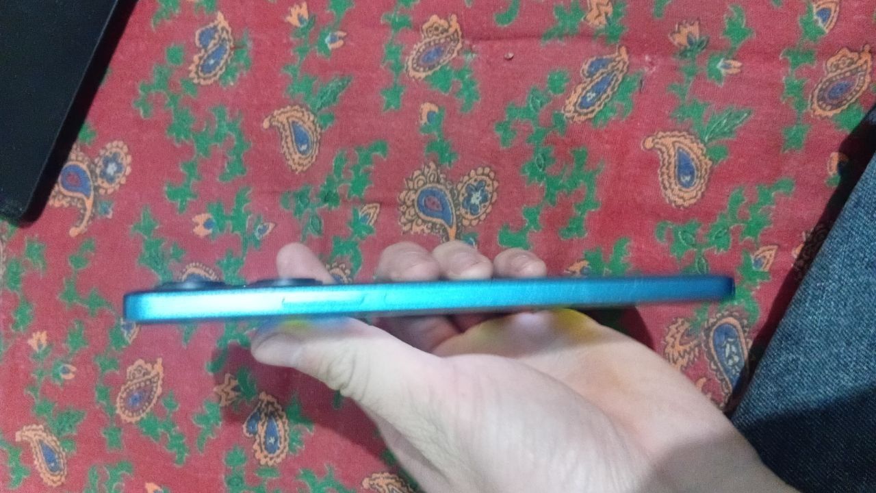 Poco f5  blue 256 8+8