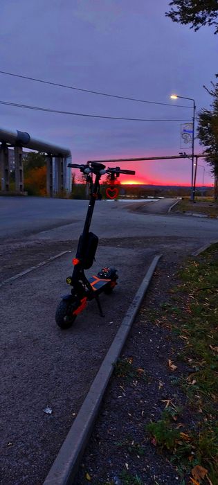 Продам электро самокат kugoo g2 max
