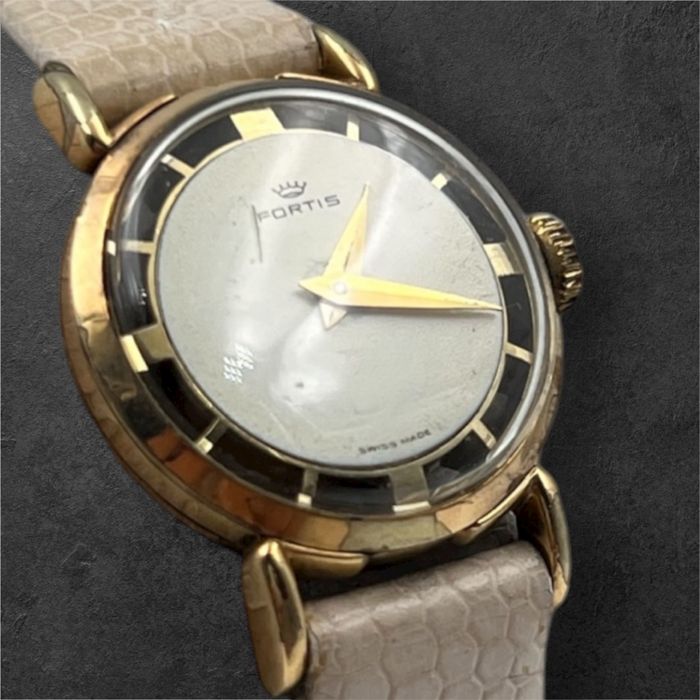 Fortis mechanical sceleton дамски часовник