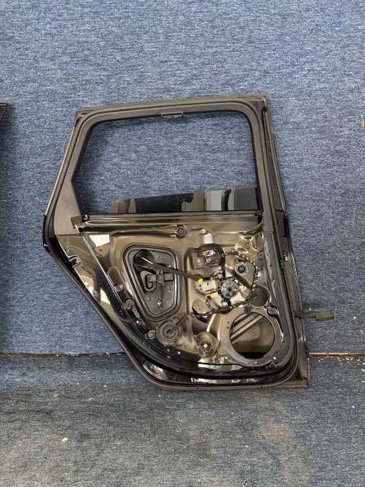 Audi A4 8W B9 Facelift Break Ușa spate stanga dreapta completa
