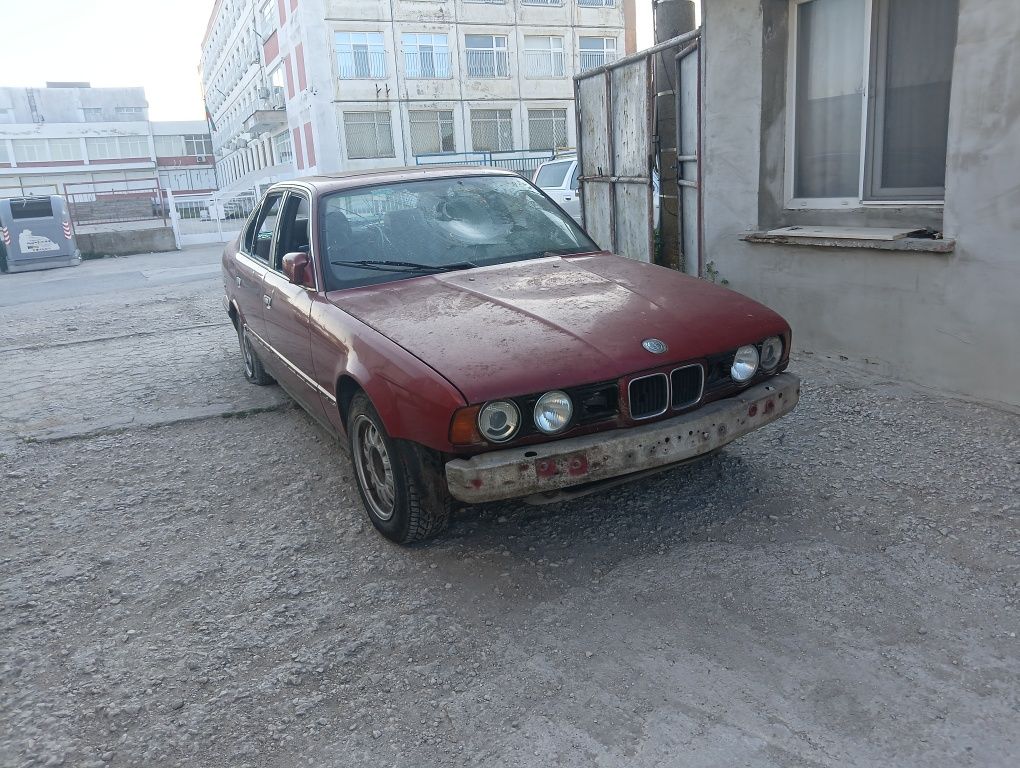 BMW 520i 1800лв.