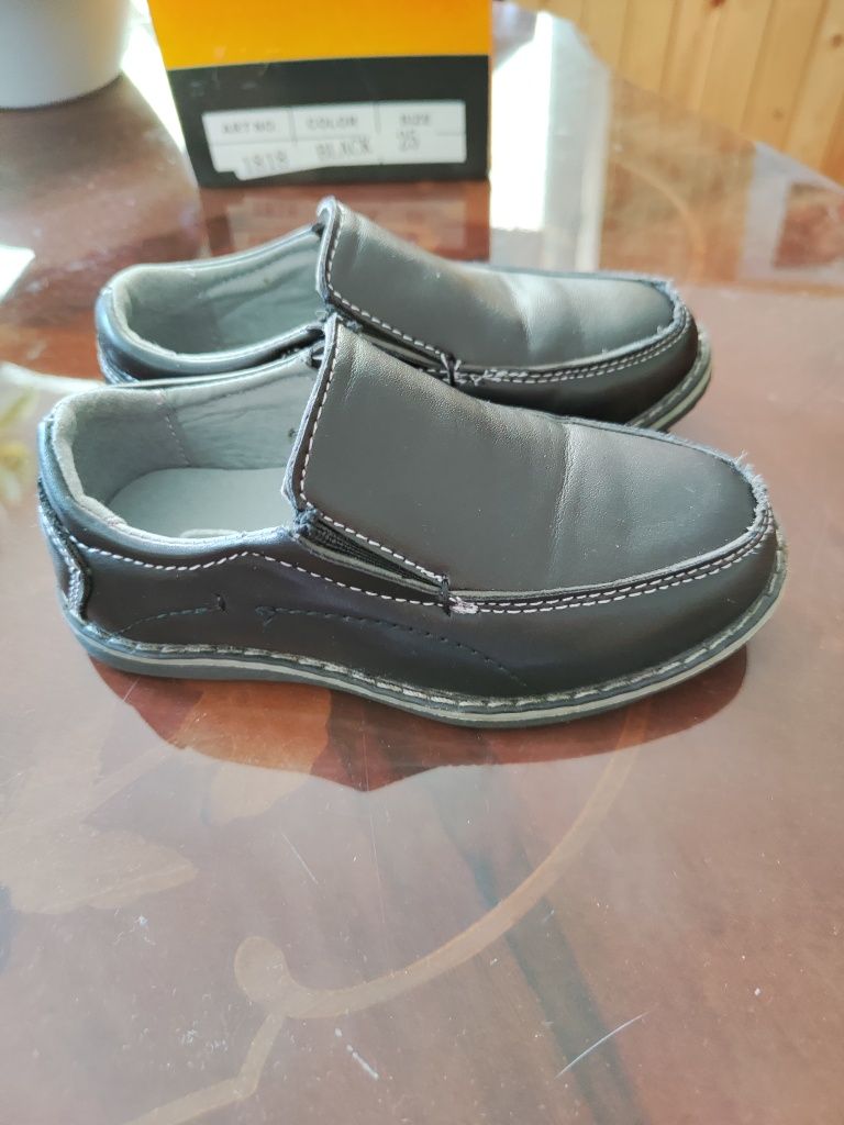 Детски официални обувки, размер 25