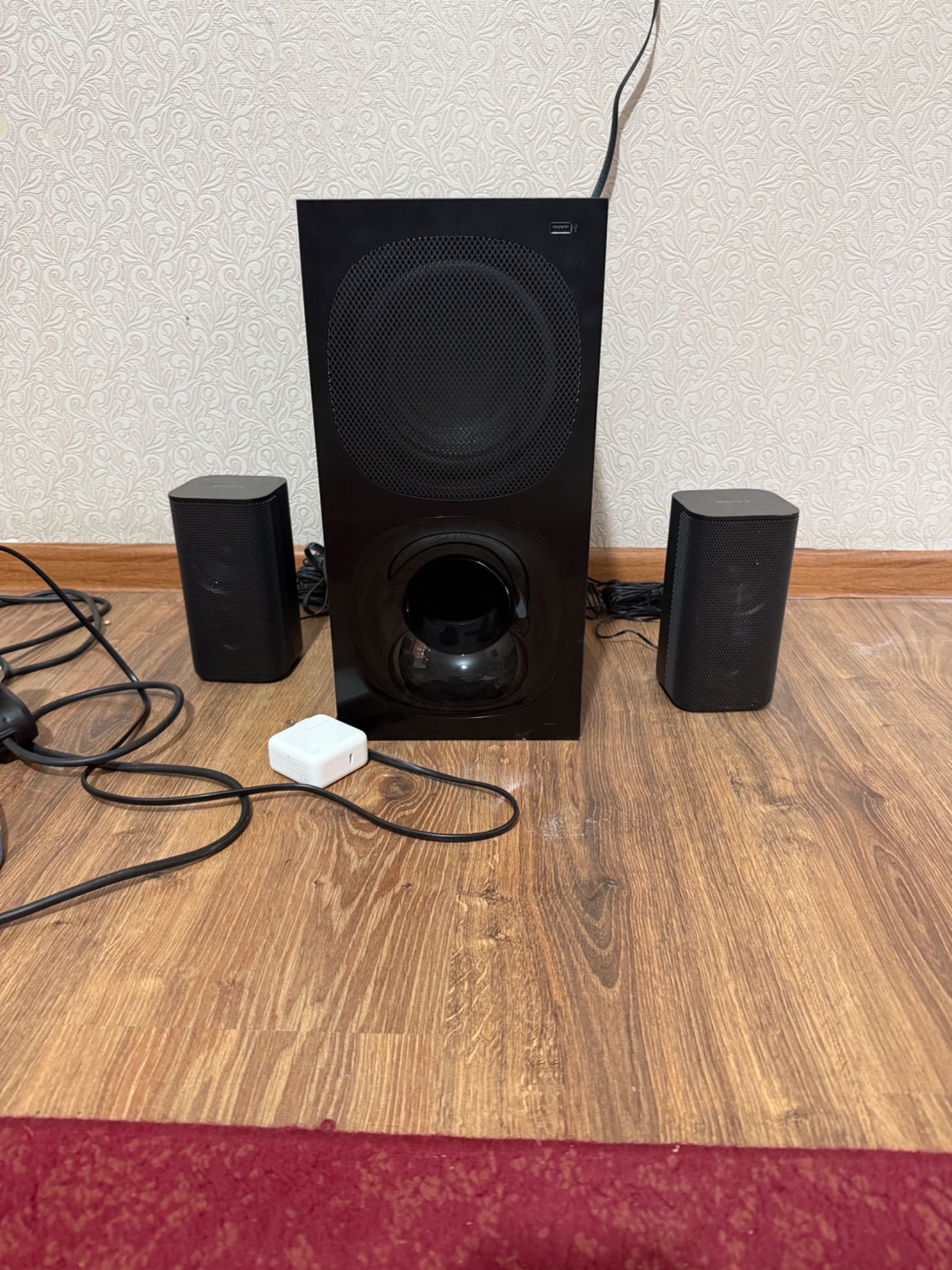 Soney speakers with bar