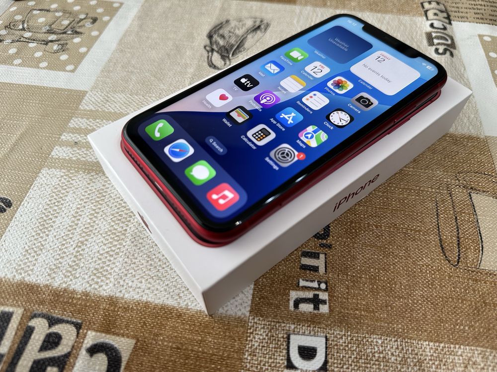 iPhone  XR   Red