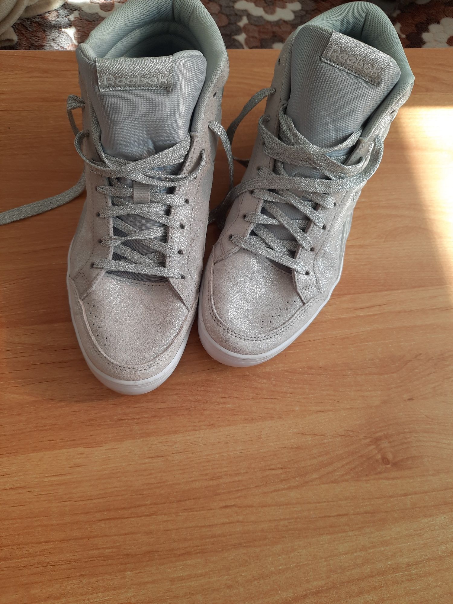 Дамски кецове Reebok