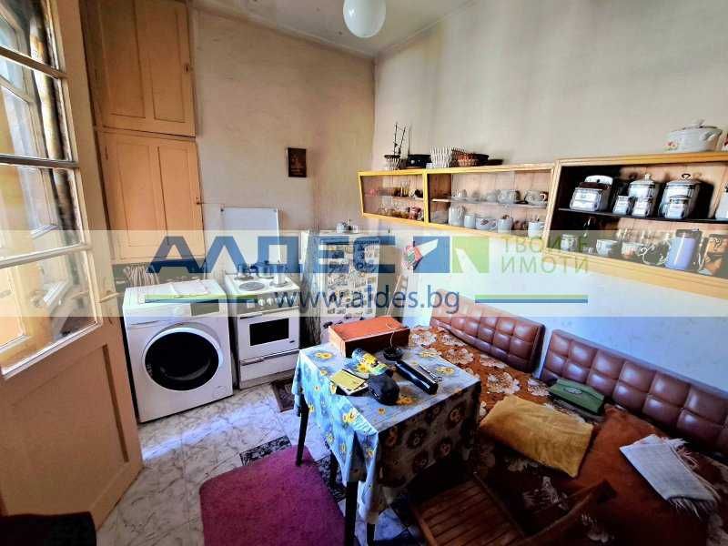 Продава се Двустаен апартамент в София, Център - 71 кв.м за 3944 €/кв.м - Снимка #6