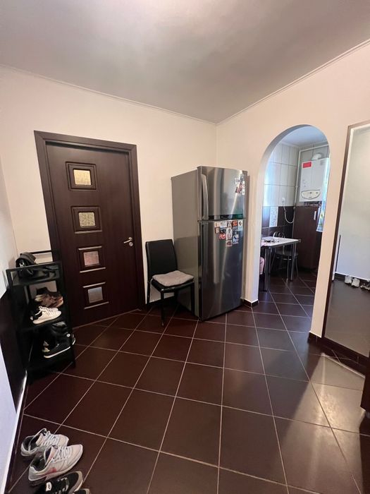 De vanzare apartament 2 camere semidecomandat