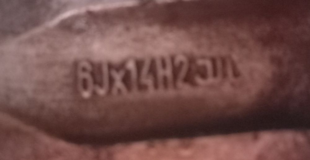 Джанти с гуми 14",5х100, 175/65/14 Toyo зимни