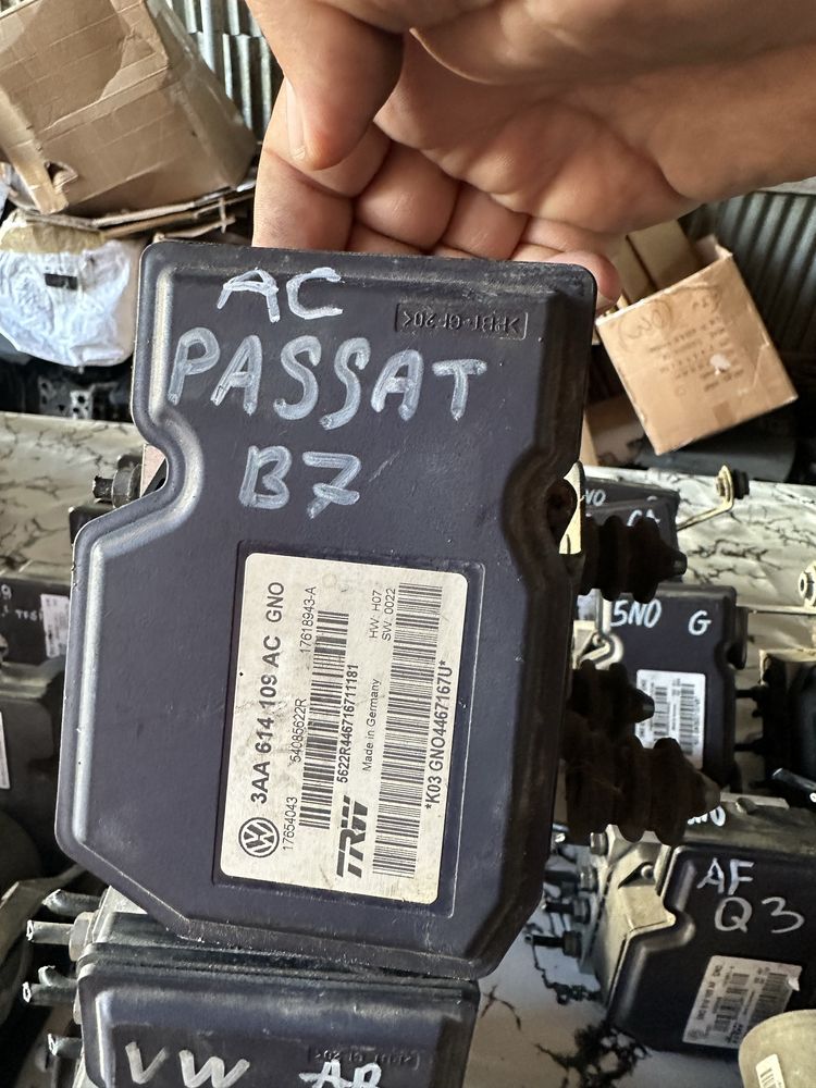 ABS помпа модул Абс за Vw Passat  CC B7 3AA 614 109 AC