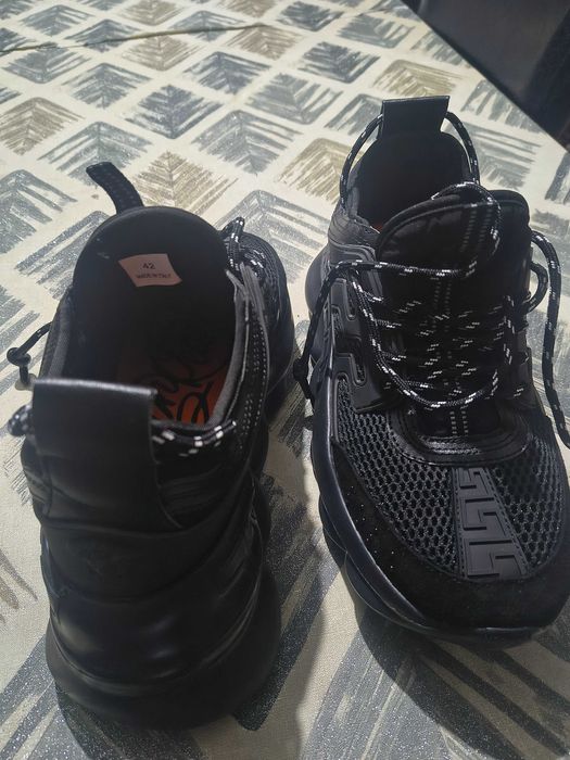 Versace chain reaction black