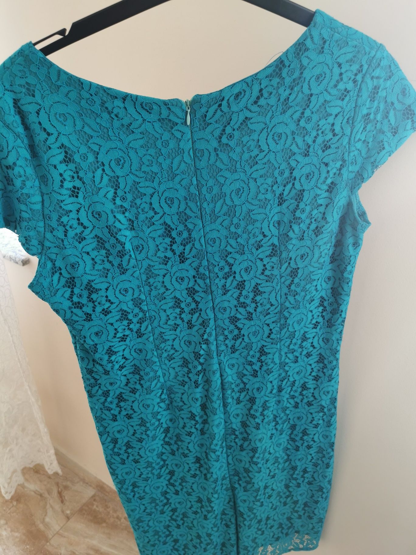 Rochie verde cu dantela