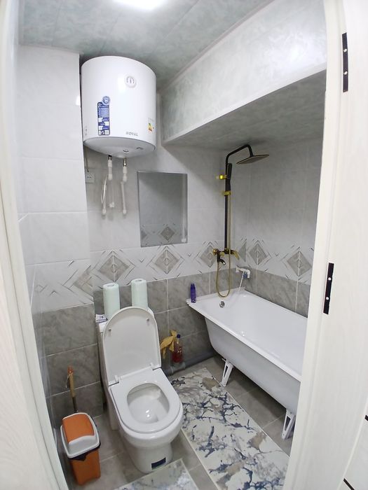 Qarshi shahridan 4 qavat 2 xona uy sotiladi