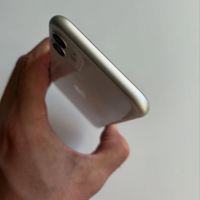 IPhone 11realni oladigan odam yozsin tel ideal