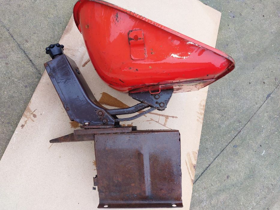 Scaun tractor 650 original