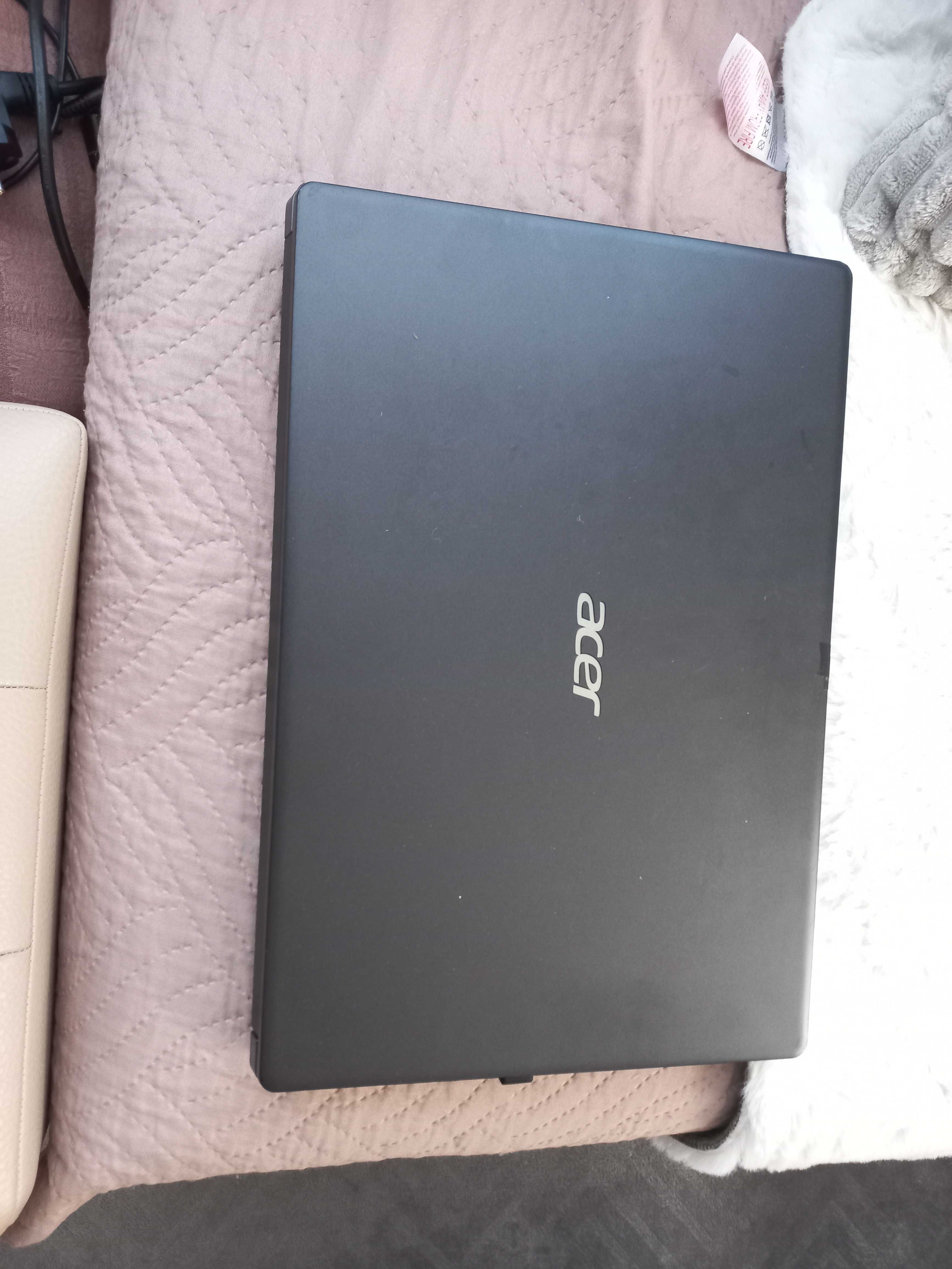 Лаптоп Acer Aspire 3 4GB Ram 15.6"