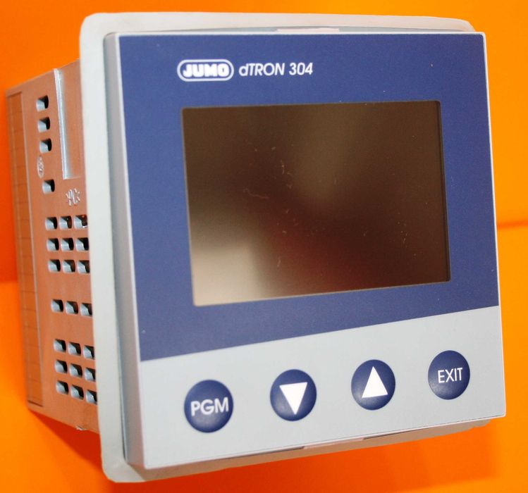 JUMO dTRON 304 Програмируем PID контролер,  96 x 96 (1/4 DIN)mm