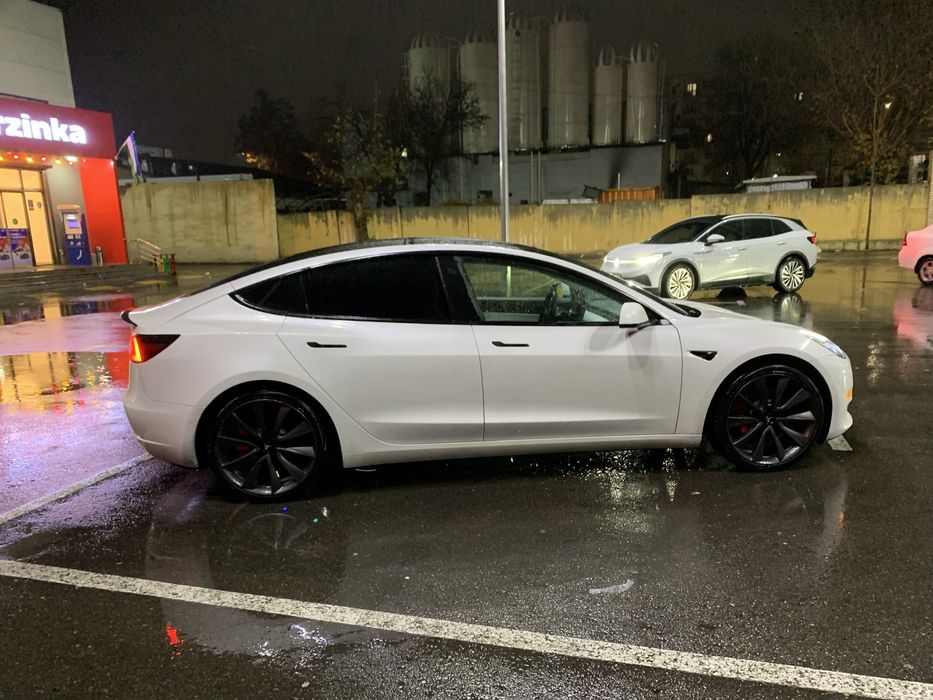 Tesla model 3 dual