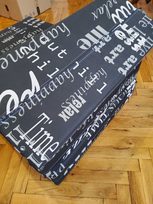 Сгъваем матрак, който може да се използва като стол. Височина 12, 5 см